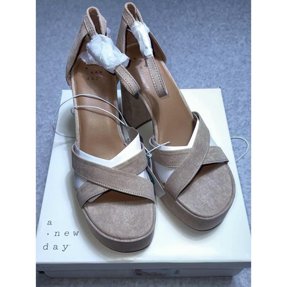 Women's Becky Platform Heels Tan with Memory Foam Insole Sz 8